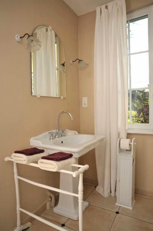 Chambres Et Tables D'Hotes Le Voriou Couddes Δωμάτιο φωτογραφία
